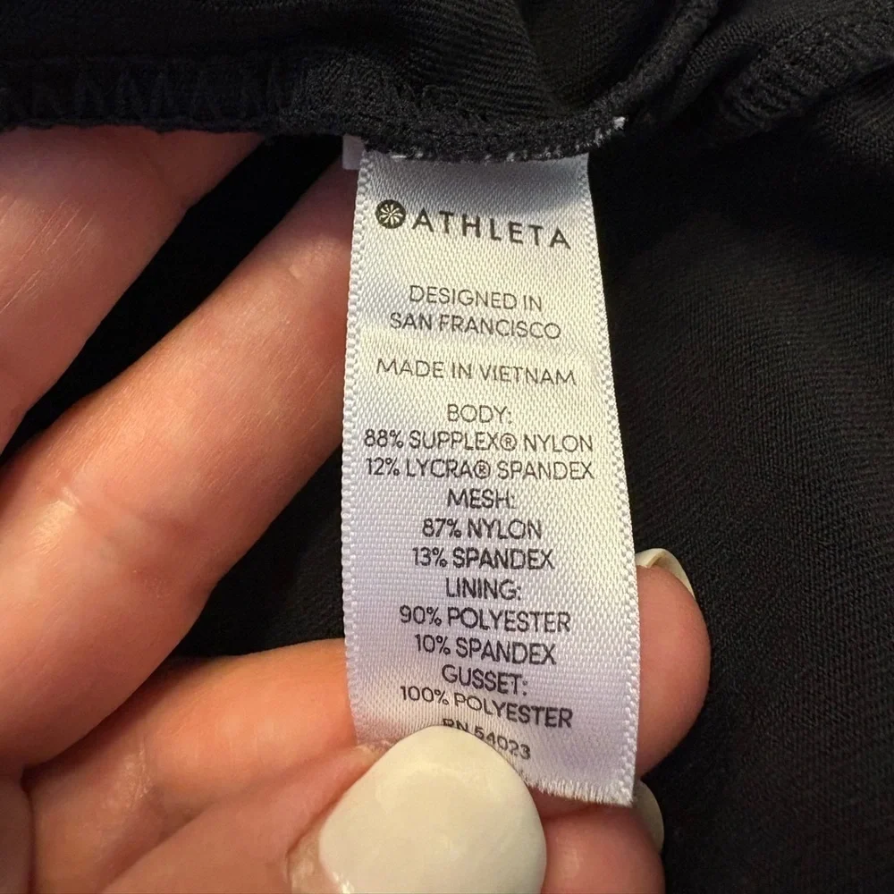 Athleta metro athletic